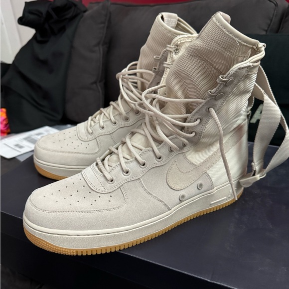 Nike Af SF Sz 13 String String String Cream/OffWhite - Picture 1 of 4